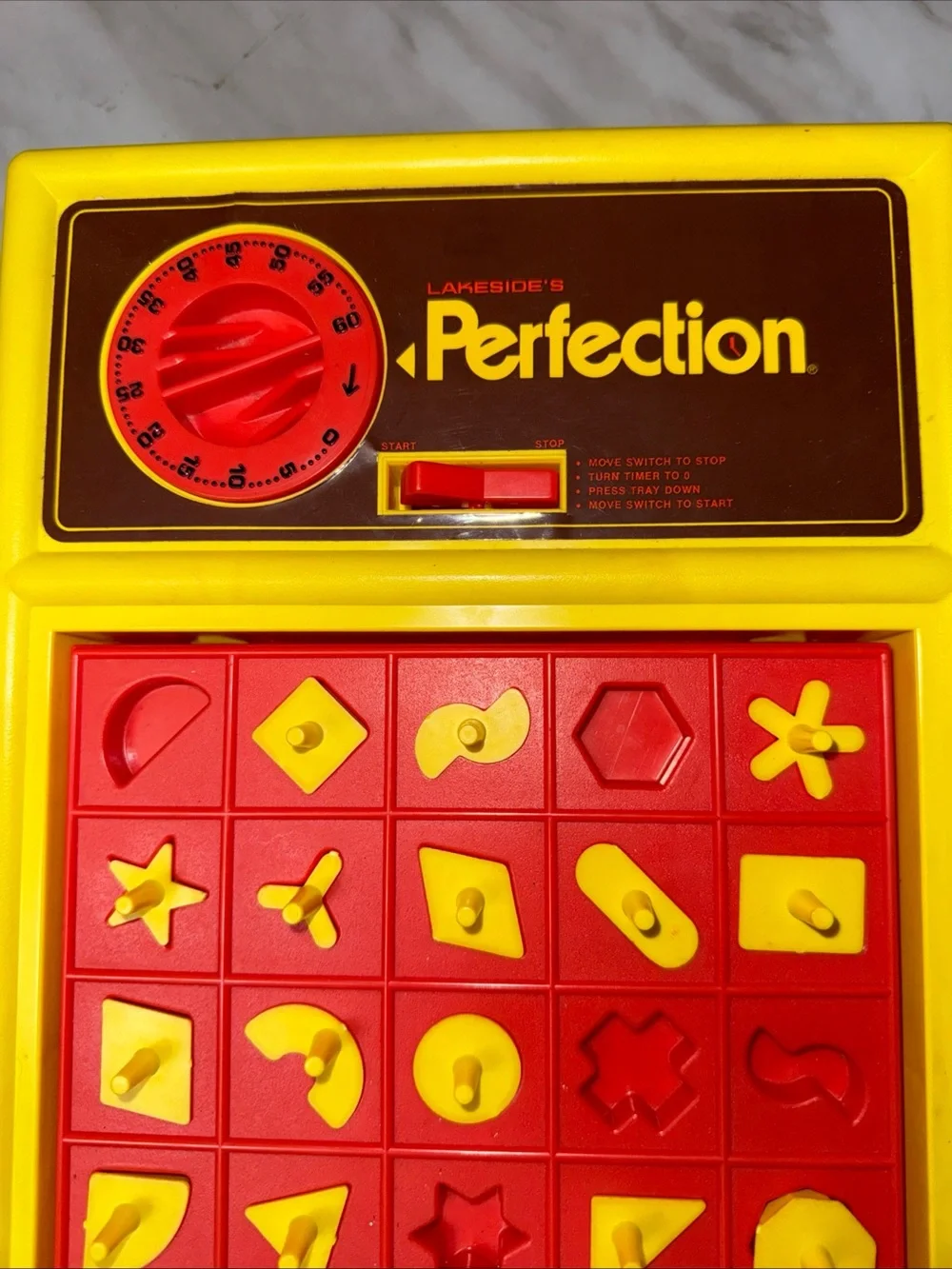 Perfection game vintage missing 5 pieces Works!